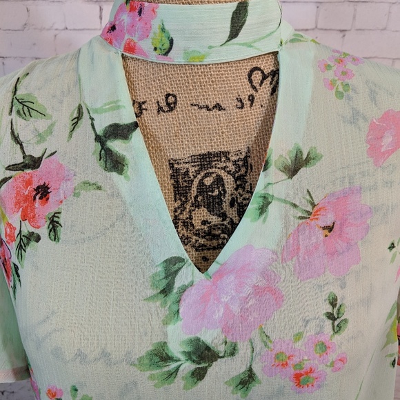 BLEUH CIEL Sheer Floral Blouse - Picture 2 of 5
